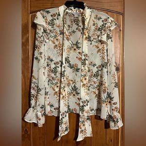 Belle Sky ladies Large sheer blouse!